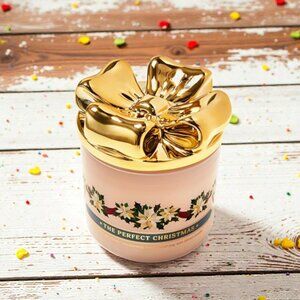 🆕Bath & Body Works The Perfect Christmas 3 Wick Candle w/Gold Bow Lid